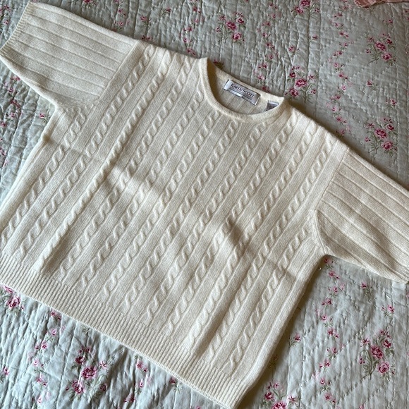 Karen Scott white/off white wool blend sweater. Size L - Picture 2 of 6